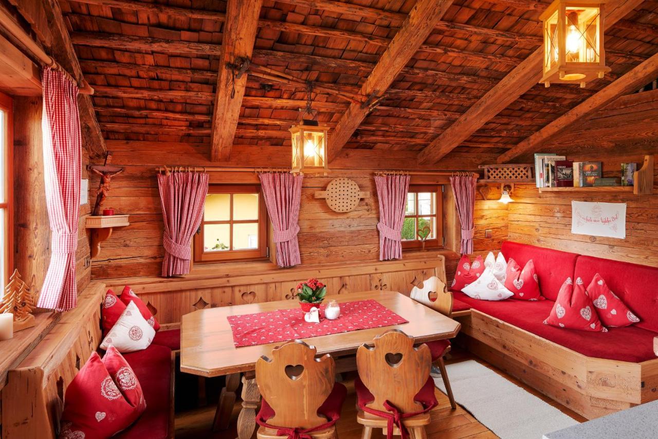 Almdorf Flachau - Luxus Huettenurlaub Exterior foto