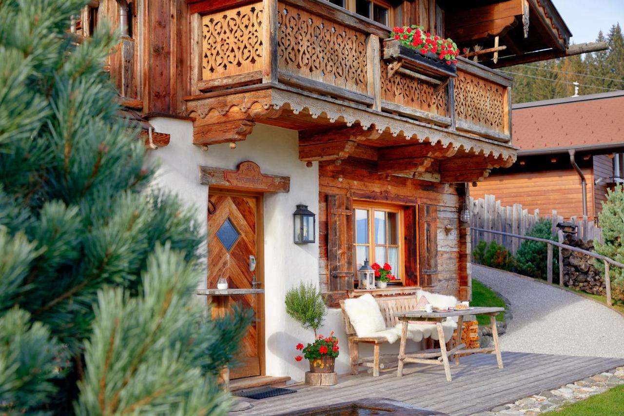 Almdorf Flachau - Luxus Huettenurlaub Exterior foto