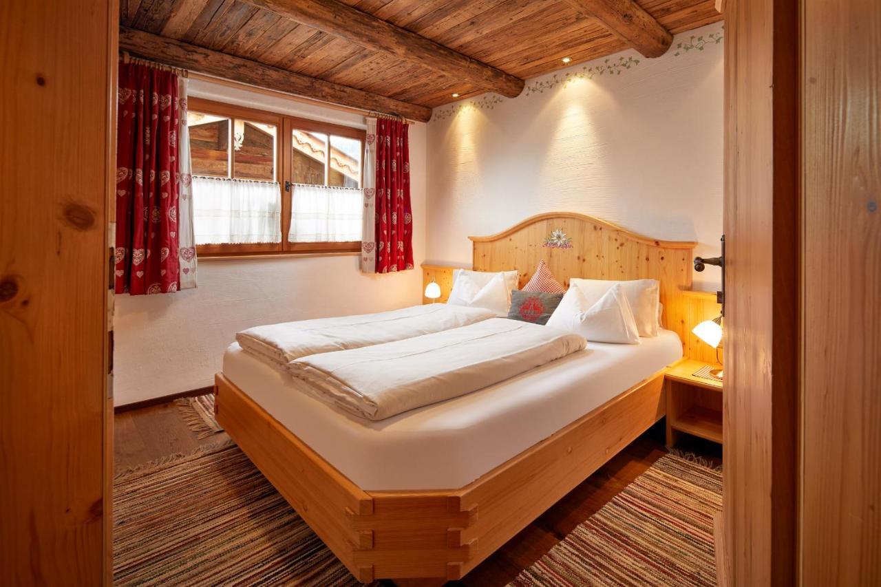 Almdorf Flachau - Luxus Huettenurlaub Exterior foto